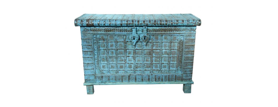 Vintage Narrow Pitari Chest