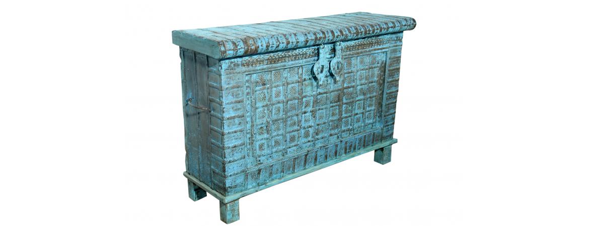 Vintage Narrow Pitari Chest