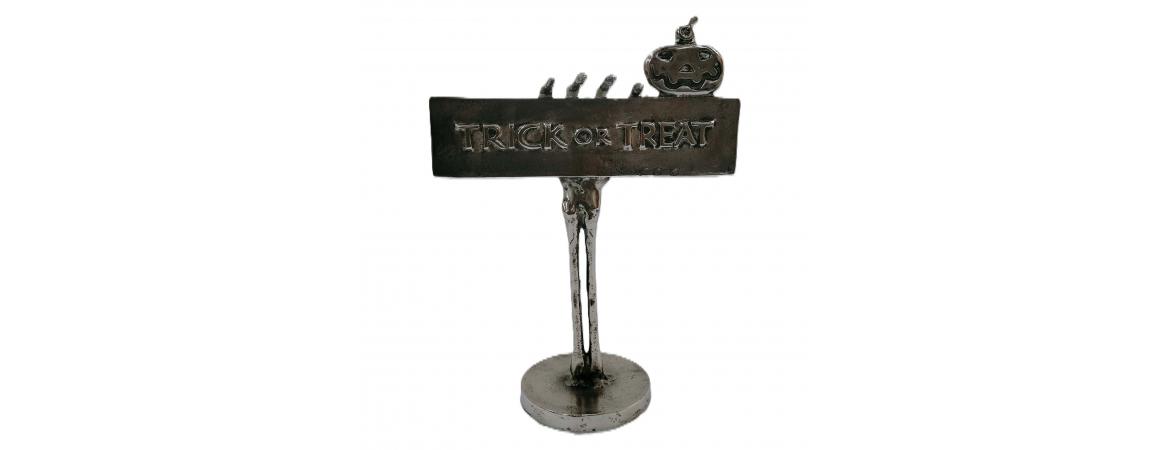 Tick or Treat Decorative Sign