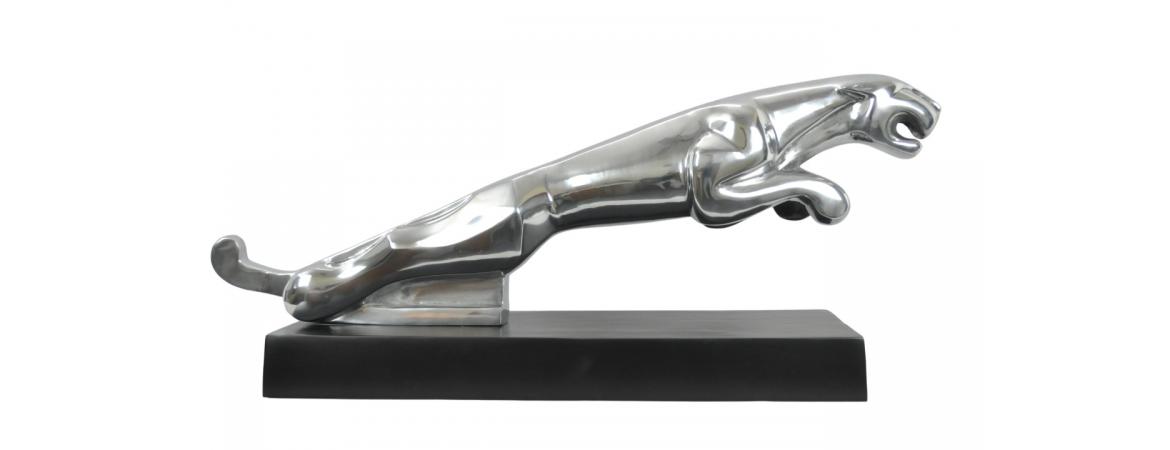 Jaguar on Stand (XL)