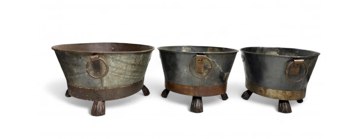 GWR Antique Set of 3 Iron Pots on Stand