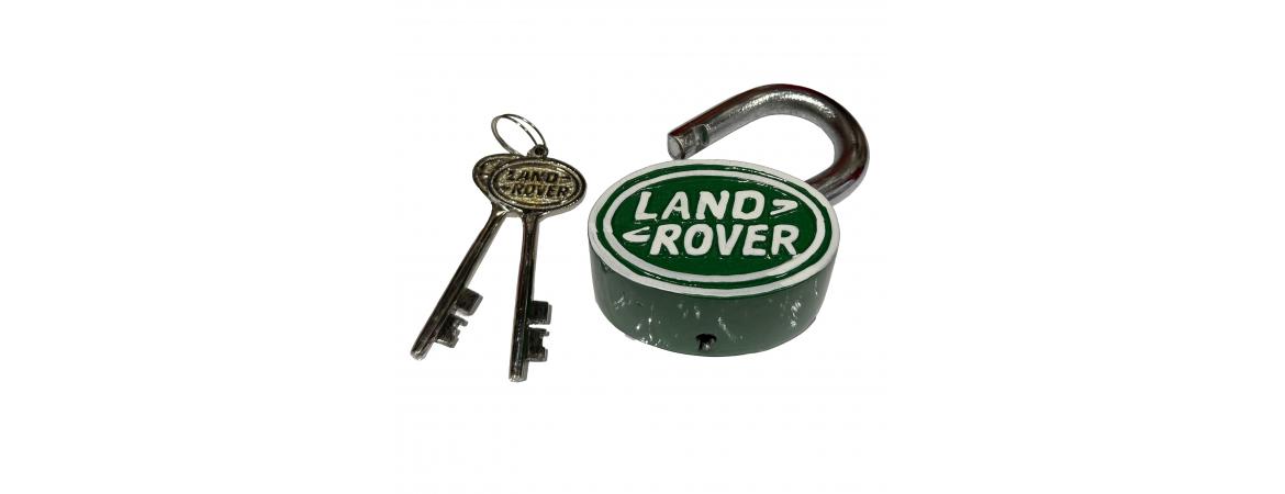 Land Rover Padlock Colored
With Land Rover logo on key