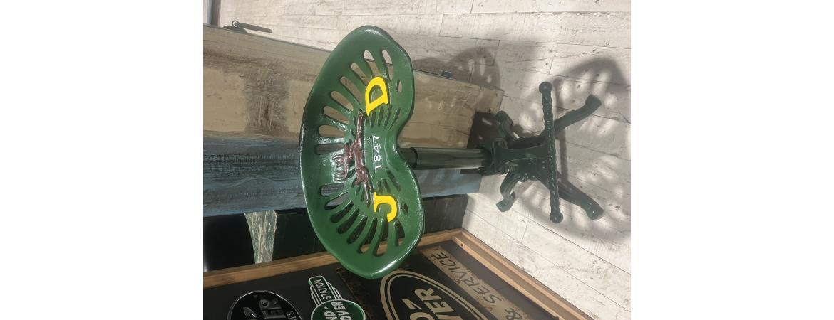 John D 1847 Tractor Seat