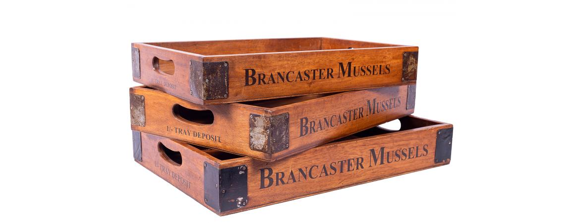 Set of 3 Vintage Wooden Serving Tray - Brancaster Mussels