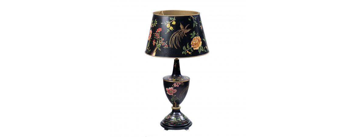 Black Lyre Bird Design Lamp with shade