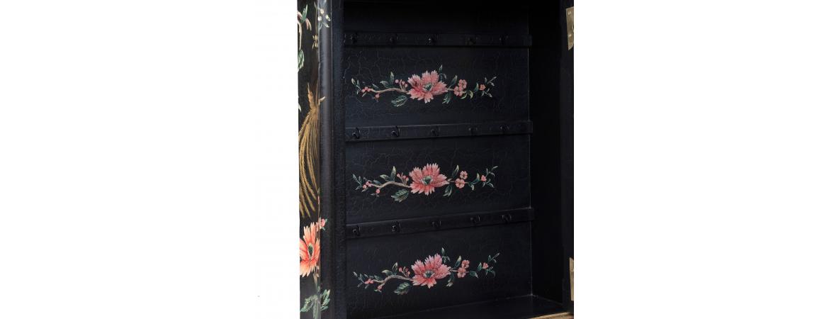 Black Lyre Bird Design Key Cabinet