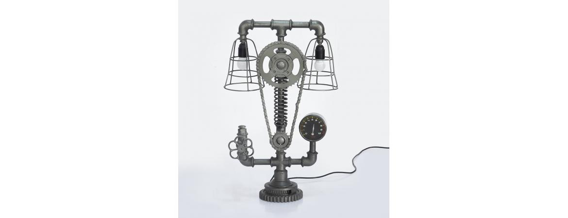 Cogged Table Lamp