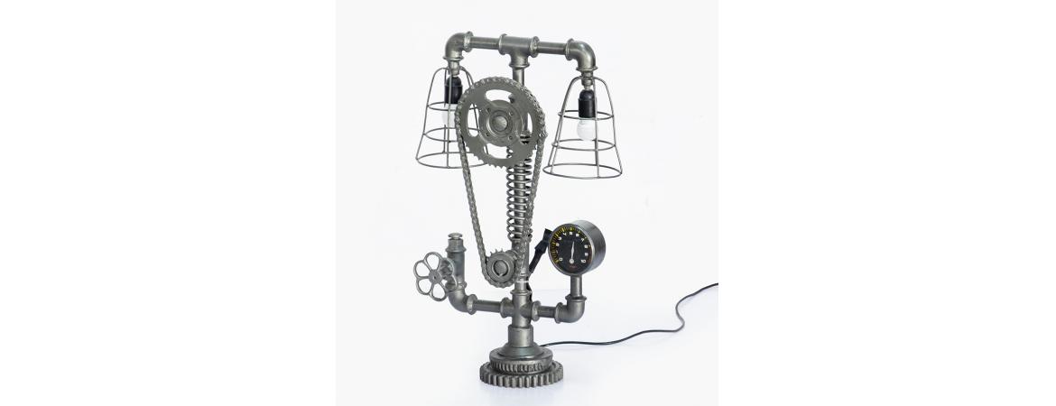 Cogged Table Lamp