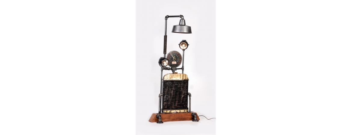 Wooden Base with Meter Floor Lamp