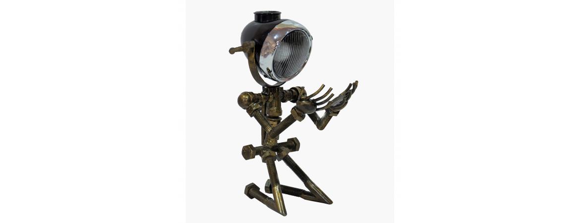 Reclaimed Parts Robot Table Lamp - Down On His Knees