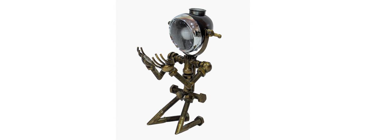 Reclaimed Parts Robot Table Lamp - Down On His Knees