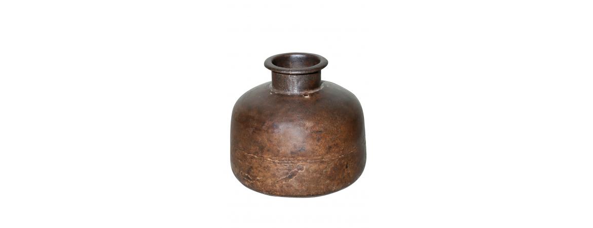 Assorted Original Iron Pot