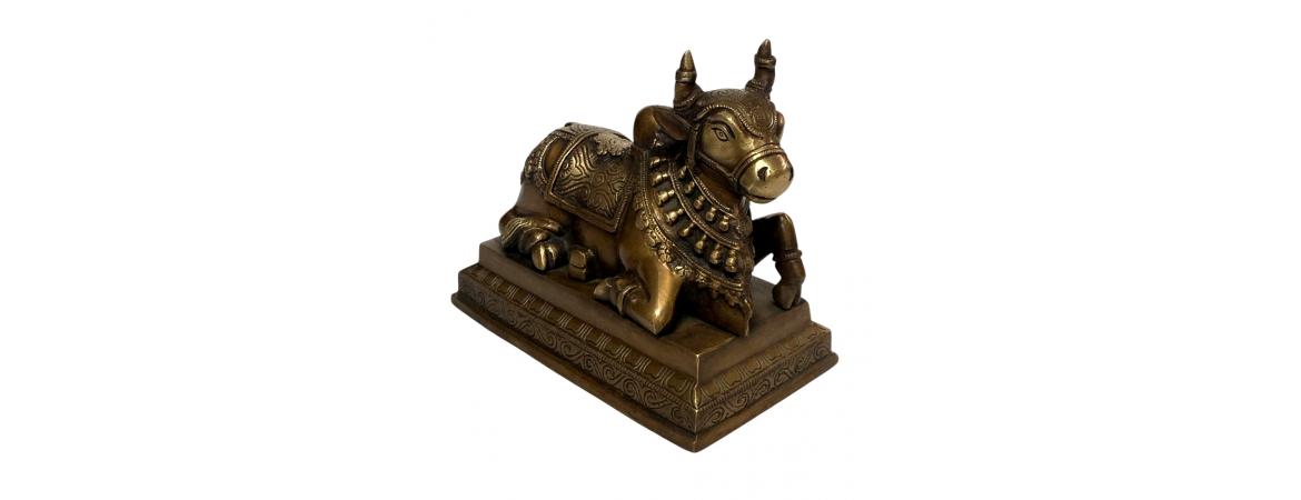 Sitting Nandi