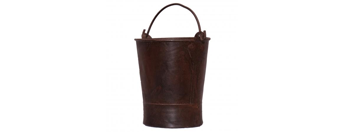 Medium Iron Bucket