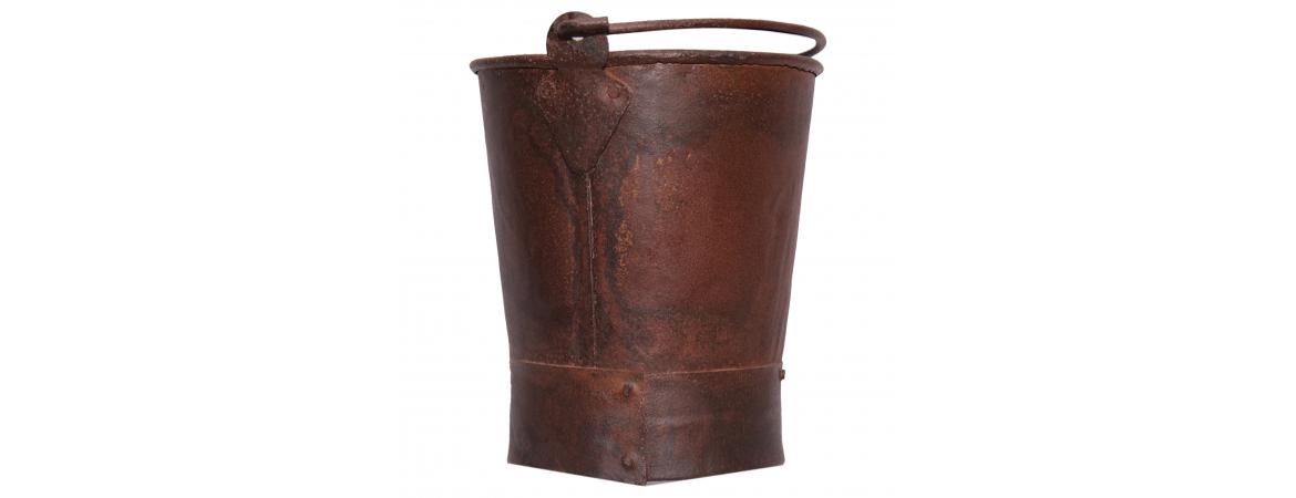 Medium Iron Bucket