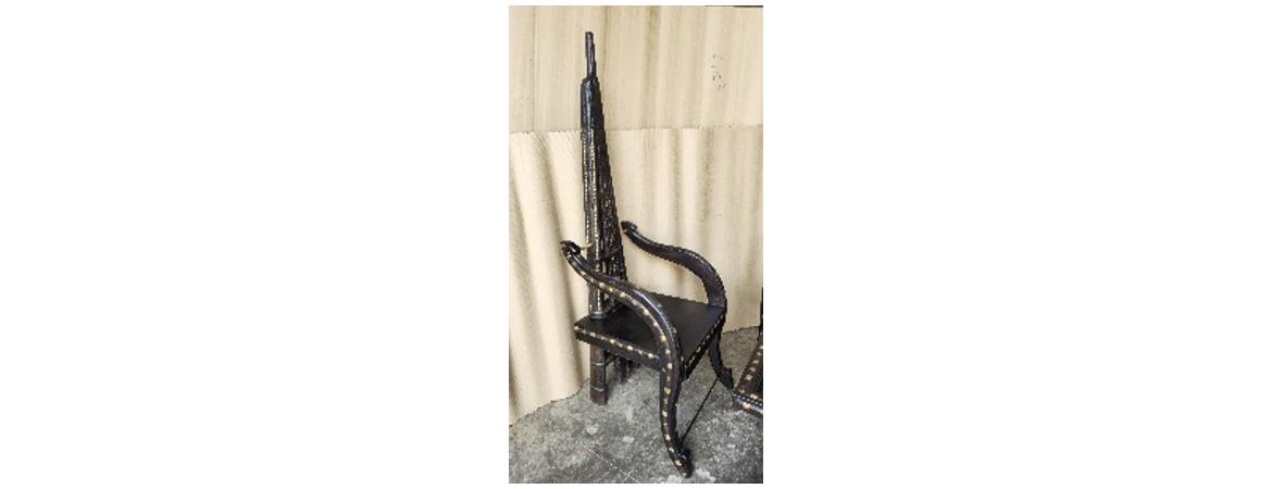 Long Saddle Chair