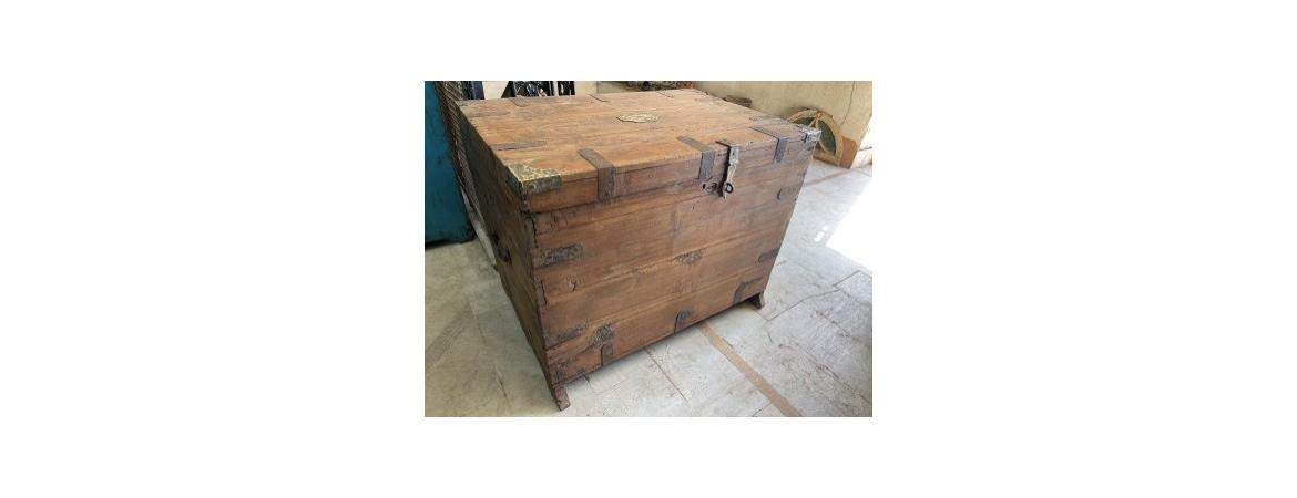 Vintage Chest