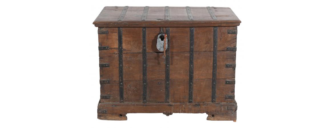 Vintage Chest