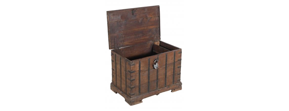 Vintage Chest