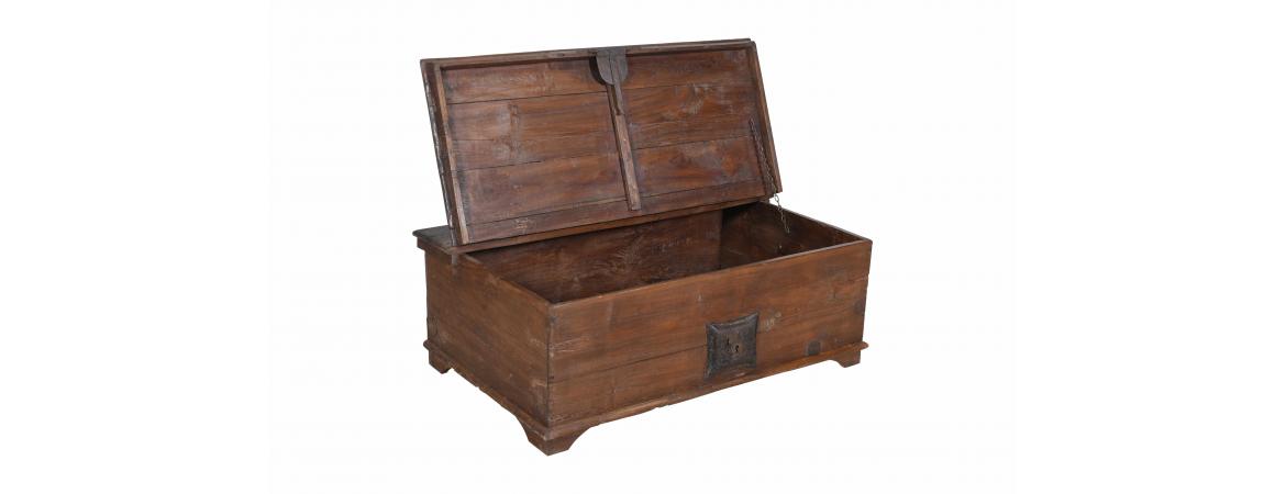 Antique Trunk with Lift Top