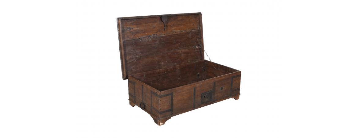 Antique Trunk with Lift Top