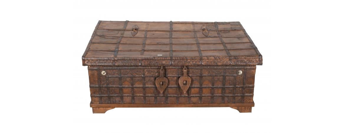 Antique Trunk with Lift Top