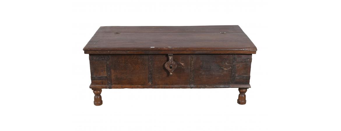 Antique Trunk with Lift Top