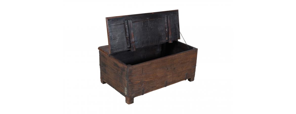 Antique Trunk with Lift Top