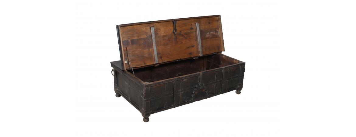 Antique Trunk with Lift Top