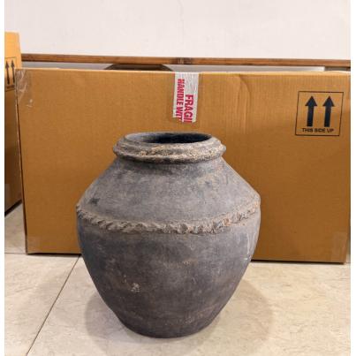 Pack of 2 Medium Assorted Clay Pots