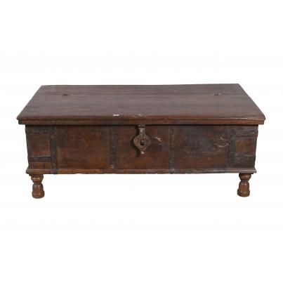 Antique Trunk with Lift Top