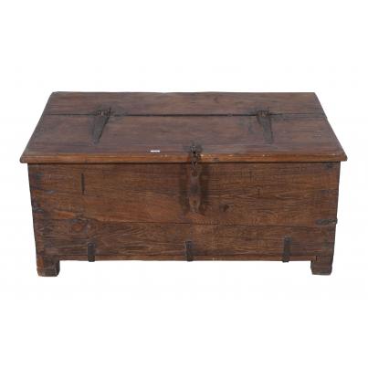 Antique Trunk with Lift Top